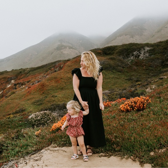 Meet your Posher, Lindsay - Picture 2 of 9